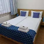 Kapitanskie 公寓式酒店 3*
